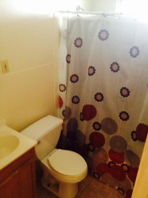 E 26th Ave Bath