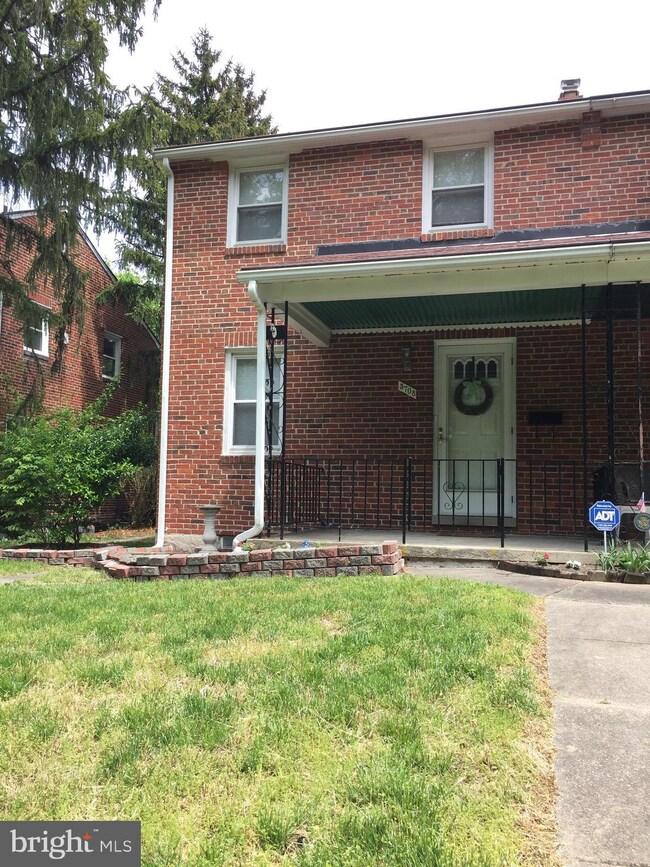 3708 Eastwood Dr, Baltimore, MD 21206 - photo 2