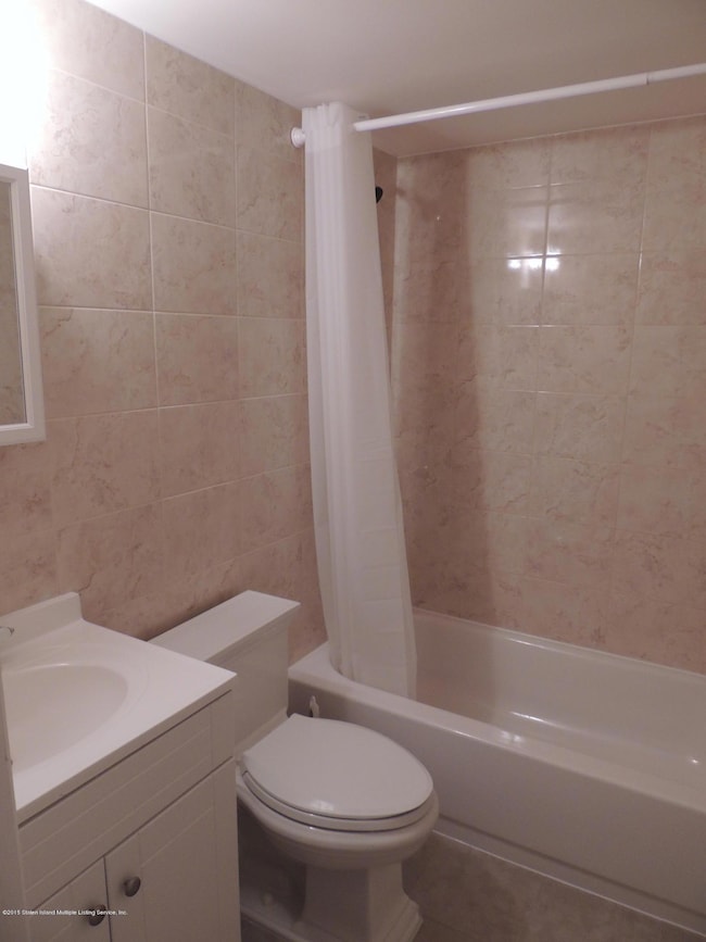 27 White Oak Ln, Staten Island, NY 10309 - photo 6