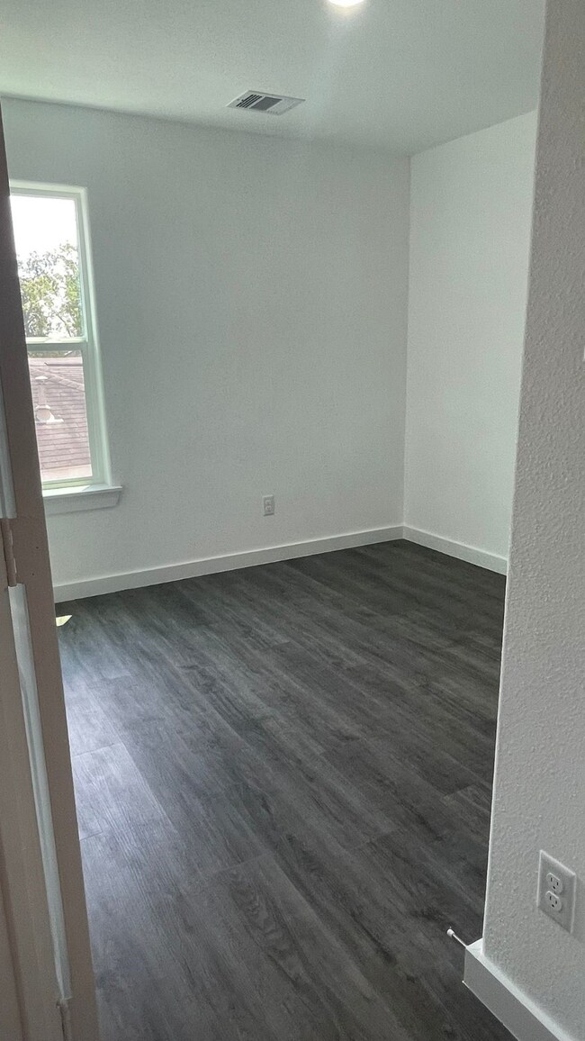 6313 Sandra St unit A, Houston, TX 77028 - photo 6