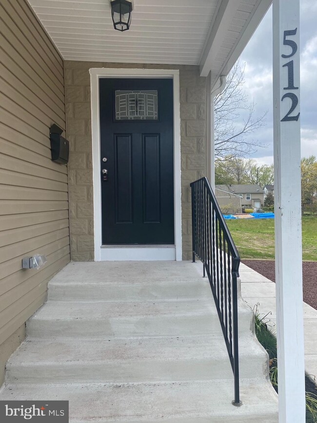 512 E Maple Ave, Lindenwold, NJ 08021 - photo 4