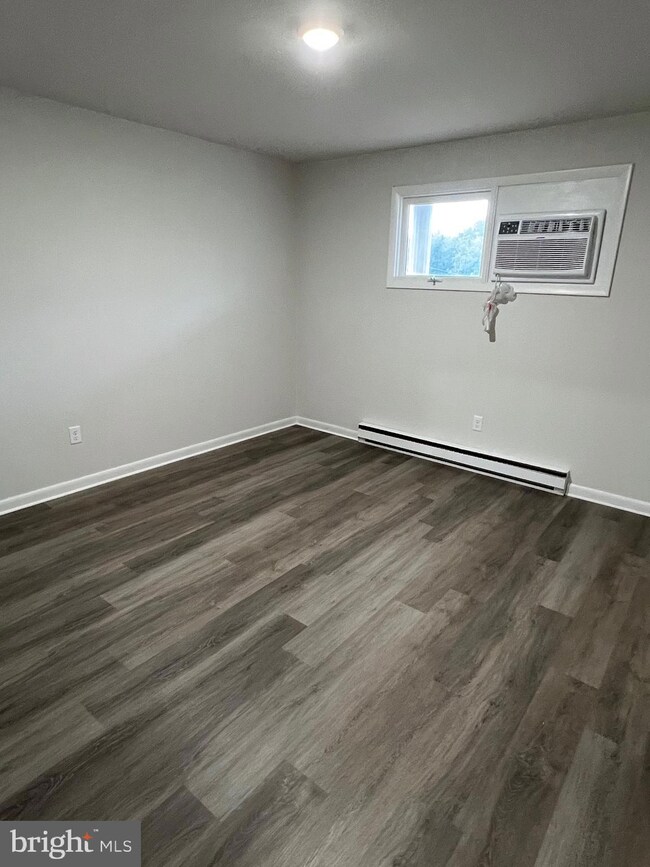 50 Briarwood Ln unit 4, Berkeley Springs, WV 25411 - photo 5