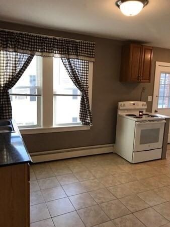 107 Lincoln St unit 2, Hudson, MA 01749 - photo 4