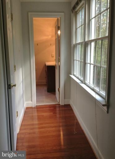 8277 Lock Ln, Warrenton, VA 20186 - photo 6