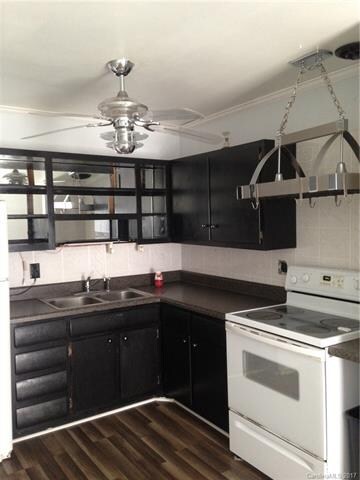 433 Brevard St unit 8, Statesville, NC 28677 - photo 2