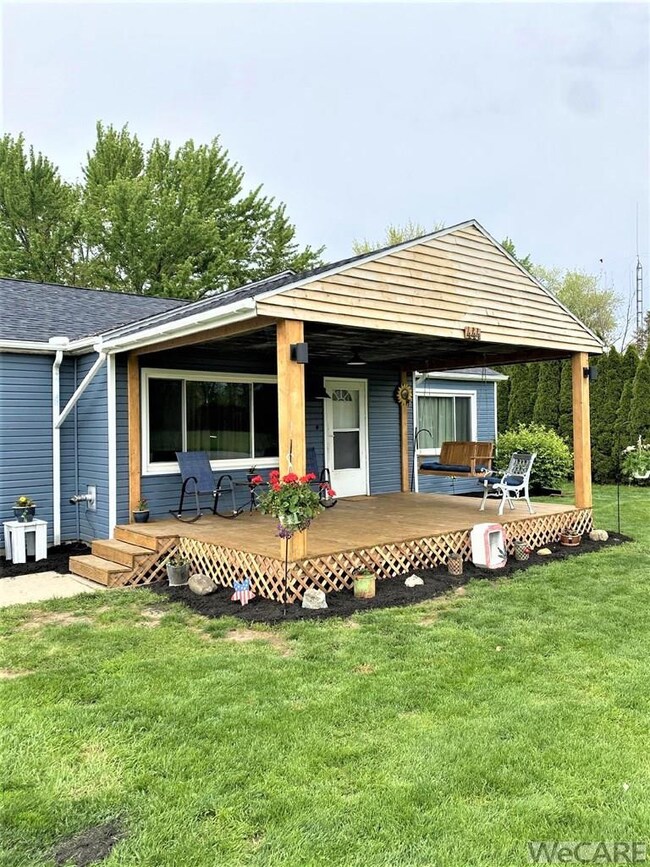 444 W Findlay St, Vaughnsville, OH 45893 - photo 2