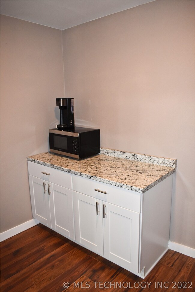 914 N 4190 Rd, Hugo, OK 74743 - photo 7