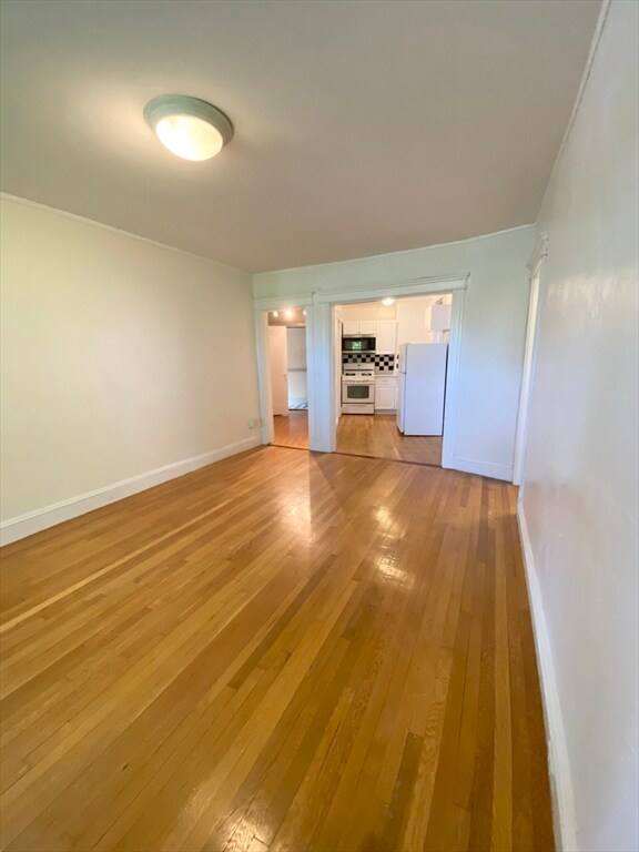 122 Riverway unit 4, Boston, MA 02215 - photo 3