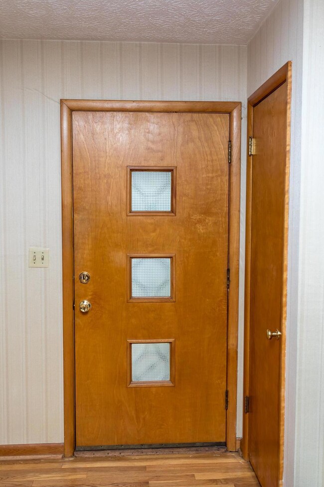 538 Stanton Entry