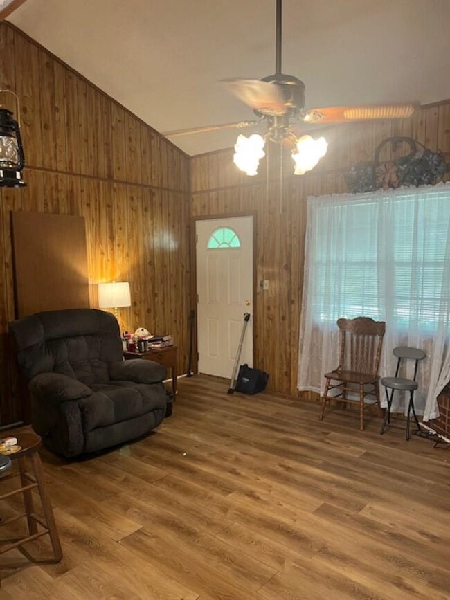 222 Pinewood Dr, Eatonton, GA 31024 - photo 7