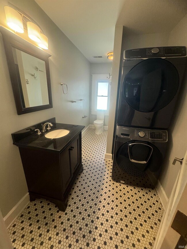 729 E Hunter Ave unit 3, Bloomington, IN 47401 - photo 5