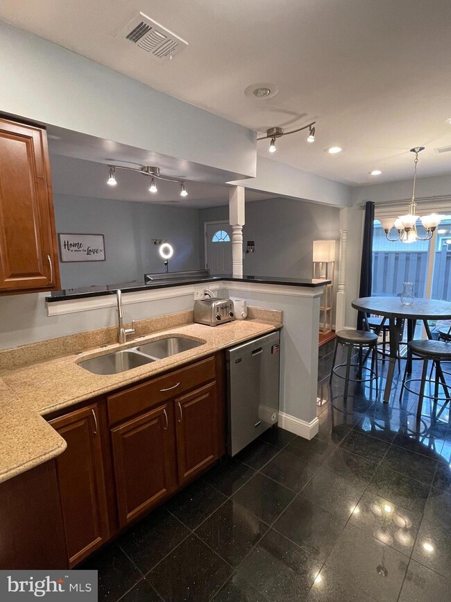 3913 Sonora Place unit 82D, Alexandria, VA 22309 - photo 6