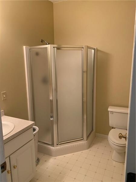 Full bathroom off of third bedroom