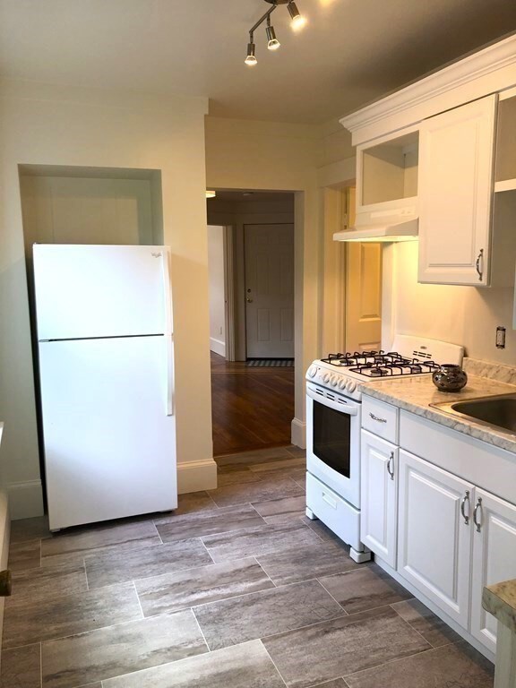 10 Bridge St unit 6, Danvers, MA 01923 - photo 4