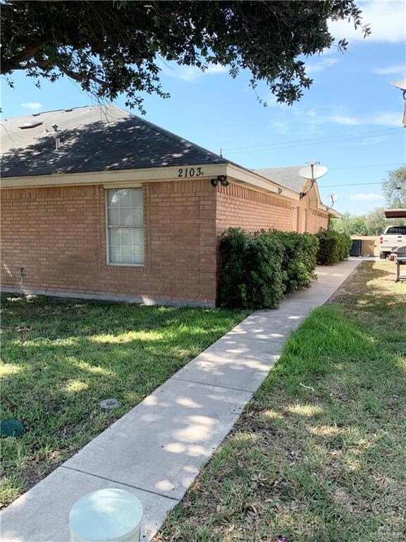 2103 Kimberly Ln, Edinburg, TX 78541 - photo 2