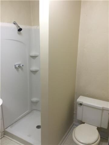 306 Noblitt St, Shelbyville, TN 37160 - photo 6