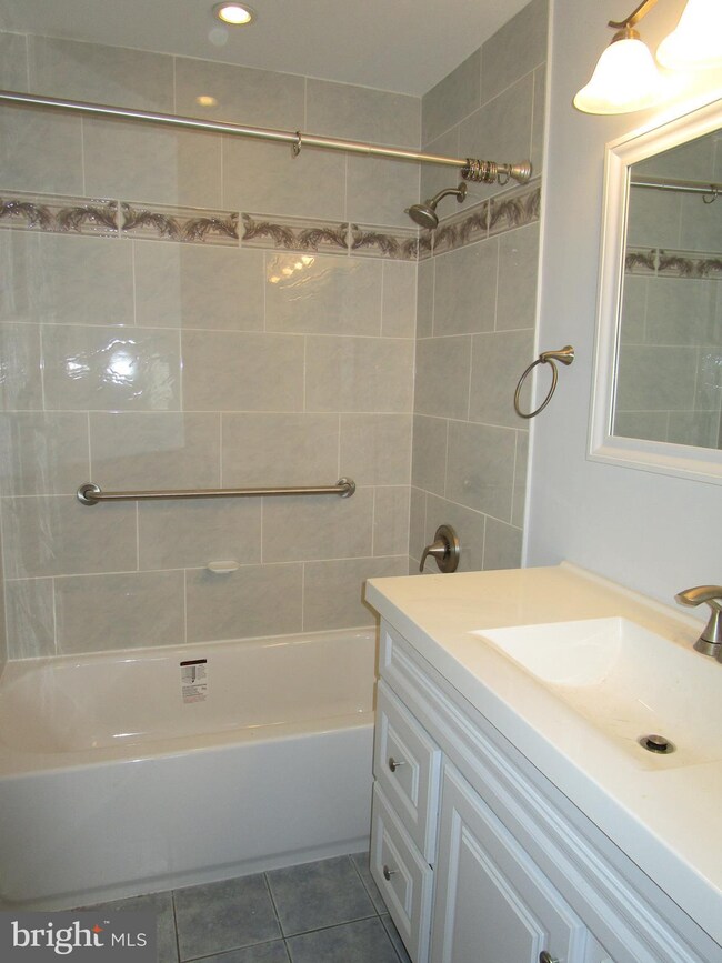 8239 Reece Heights Dr, Severn, MD 21144 - photo 6