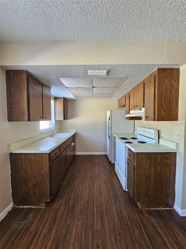 221 NW Jefferson Cir N unit 20, Saint Petersburg, FL 33702 - photo 5