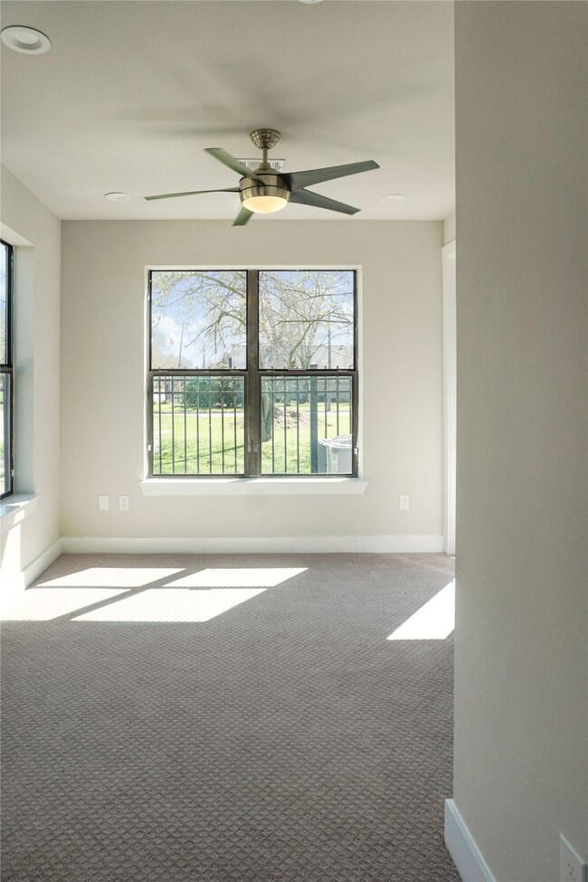 5119 Elysian St, Houston, TX 77009 - photo 7