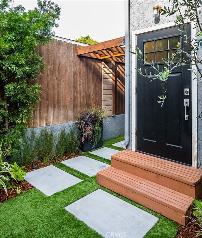 2206 Carnegie Ln unit C, Redondo Beach, CA 90278 - photo 3