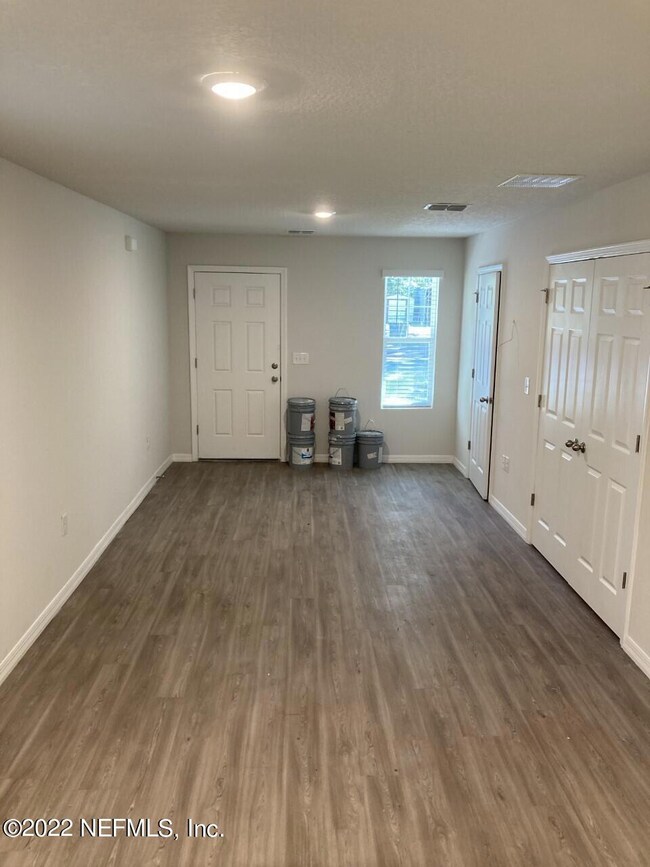 1272 Orton St, Jacksonville, FL 32205 - photo 4