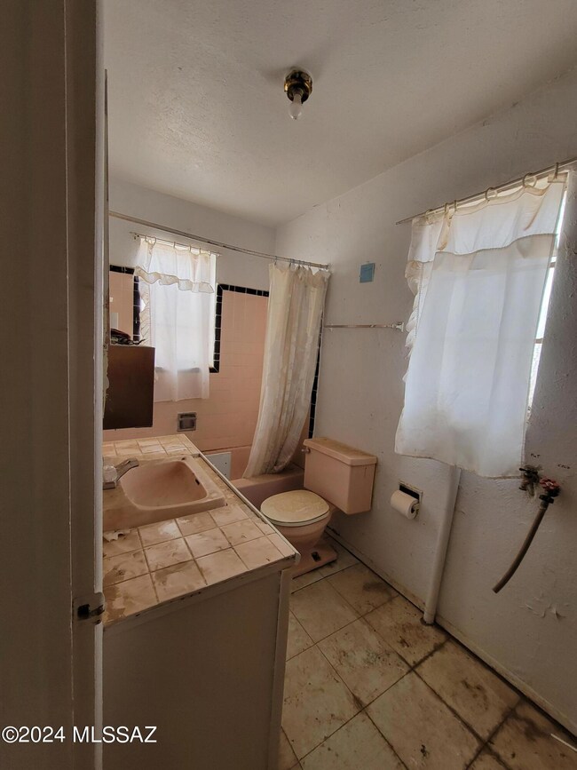 921 E 9th St, Douglas, AZ 85607 - photo 4