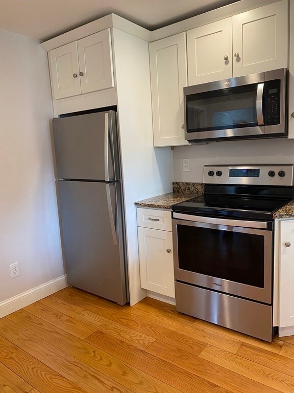 62 County St unit 1, Peabody, MA 01960 - photo 4