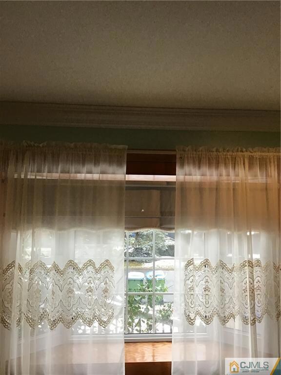 24 Latonia St, Edison, NJ 08817 - photo 7