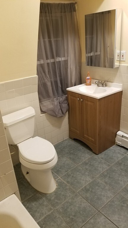 456 Saratoga St unit 3, Boston, MA 02128 - photo 3