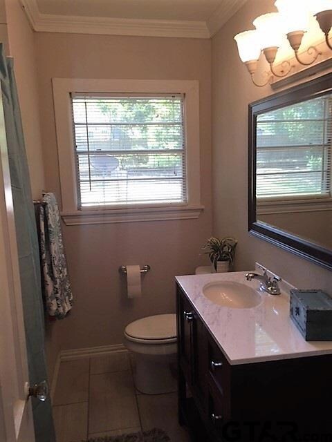 703 E Barbara St, Tyler, TX 75701 - photo 6