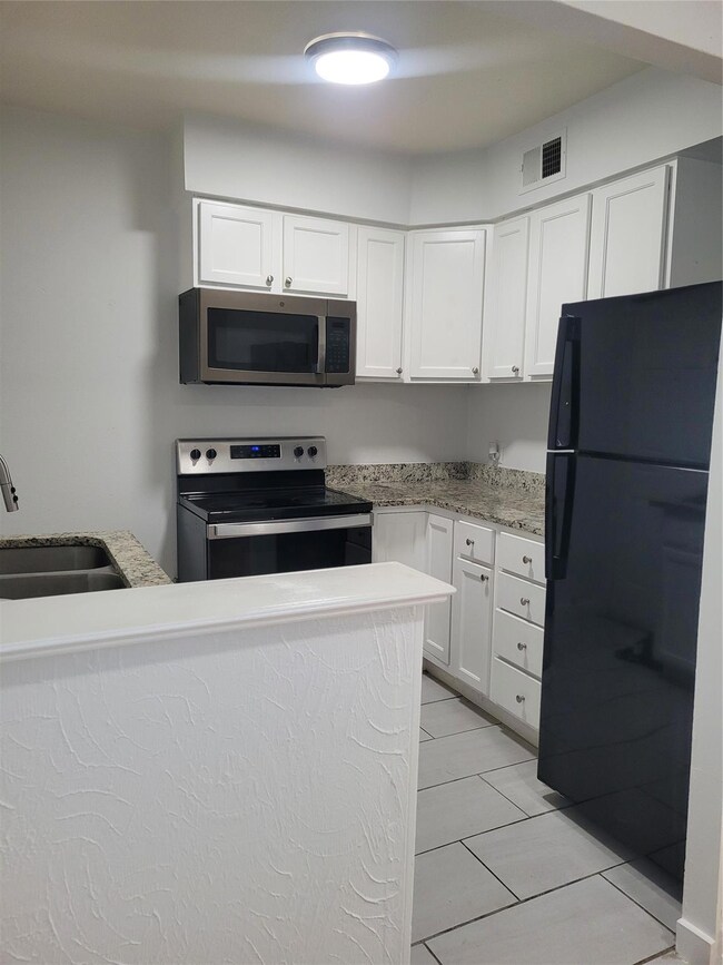 5719 Live Oak St unit A, Dallas, TX 75206 - photo 3