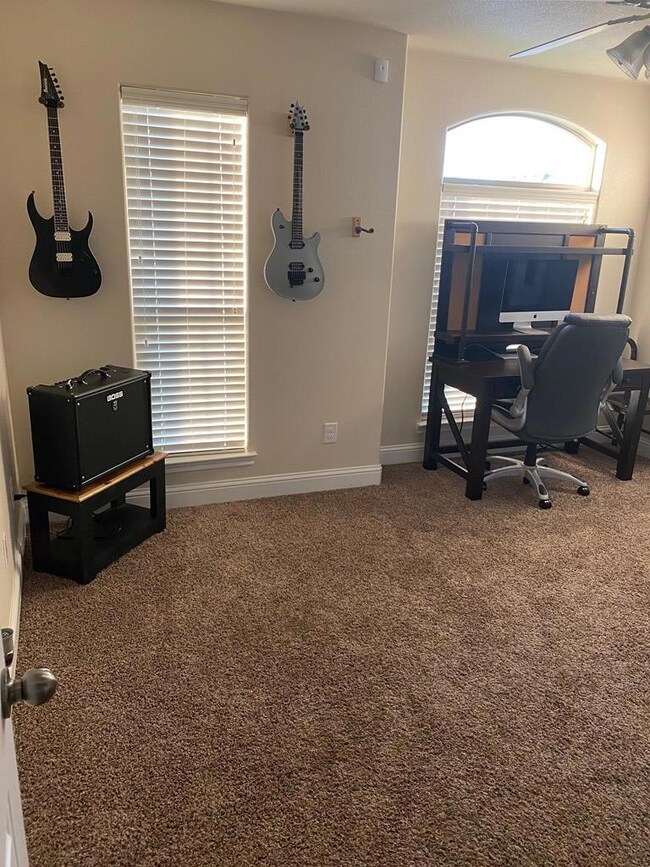 418 E 96th St, Odessa, TX 79765 - photo 2