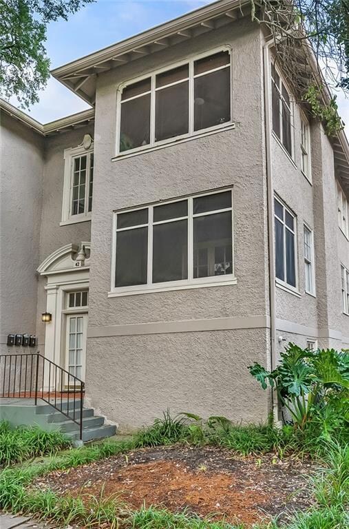Close up, this condo is the lower unit on the righ