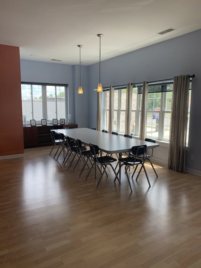 1307 N Main St, Shelbyville, TN 37160 - photo 4