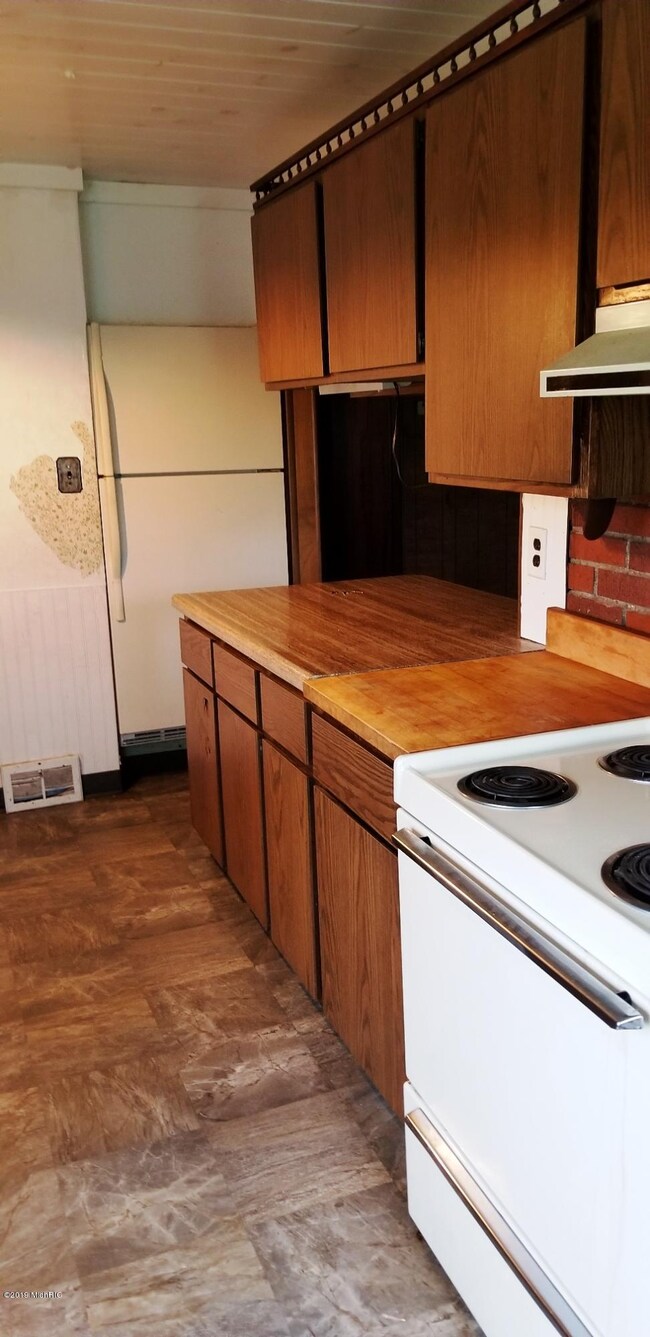 Kitchen (a)