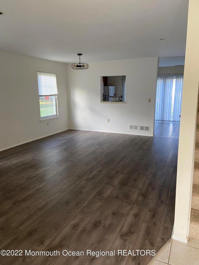 305 Beach Plum 11-2022 photo