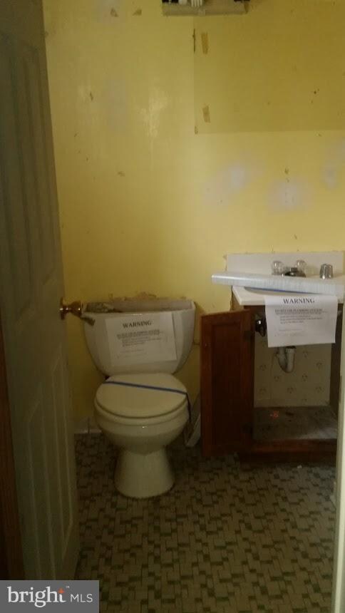 2110 Hampshire Dr, Fallston, MD 21047 - photo 4