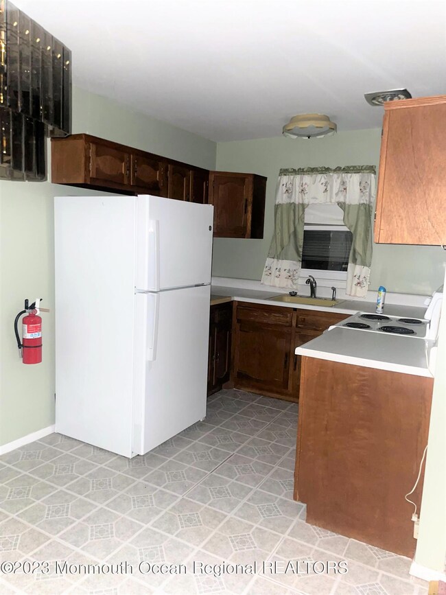 11A Monmouth Ln, Whiting, NJ 08759 - photo 7