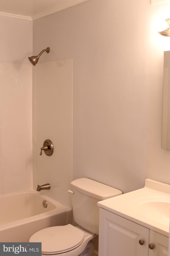 732 W 15th St, Front Royal, VA 22630 - photo 7