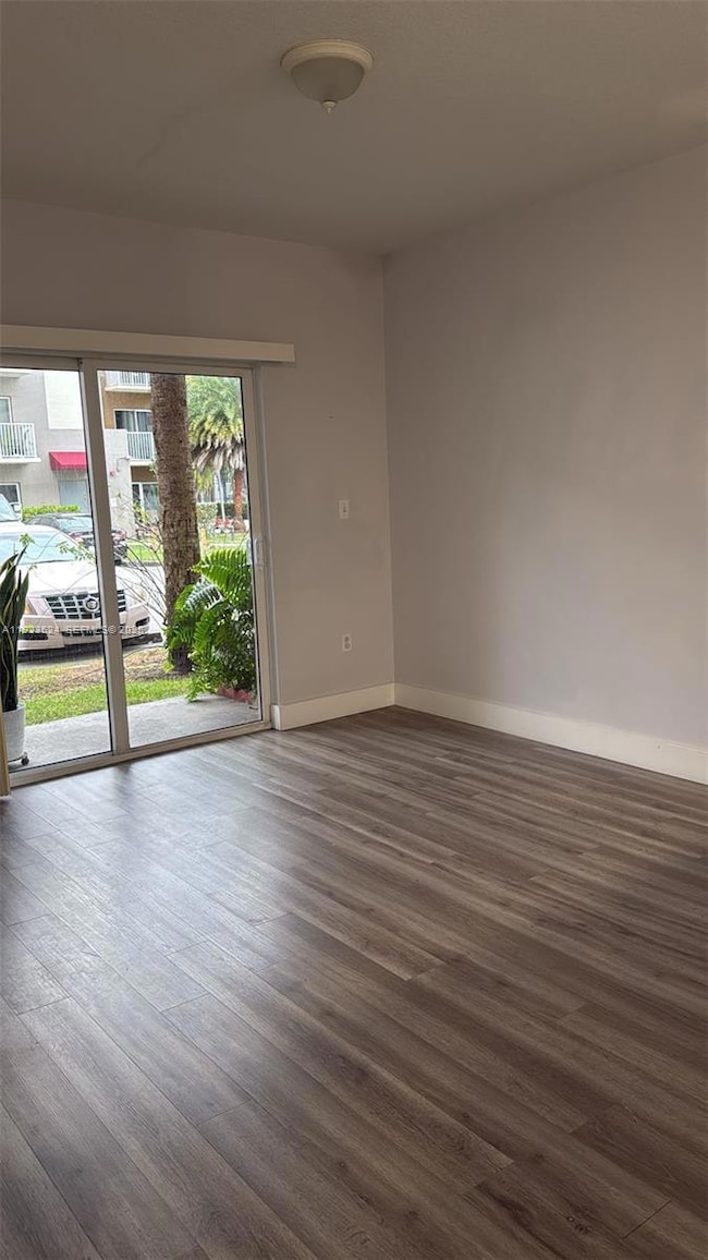 11060 SW 196th St unit 103, Cutler Bay, FL 33157 - photo 4