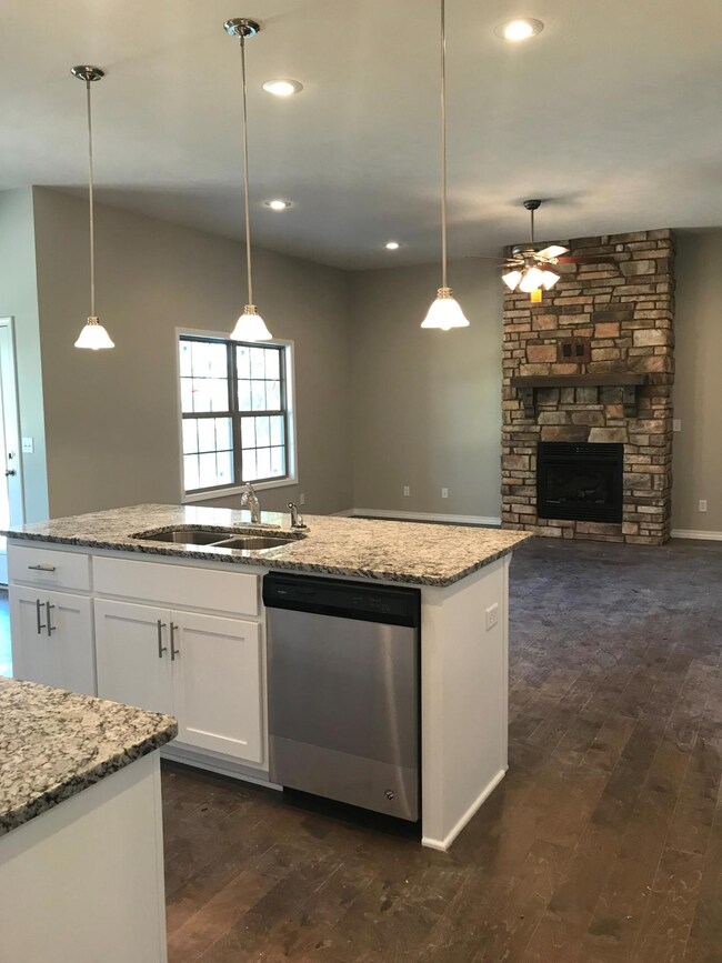 887 E Striper Dr, Nixa, MO 65714 - photo 5