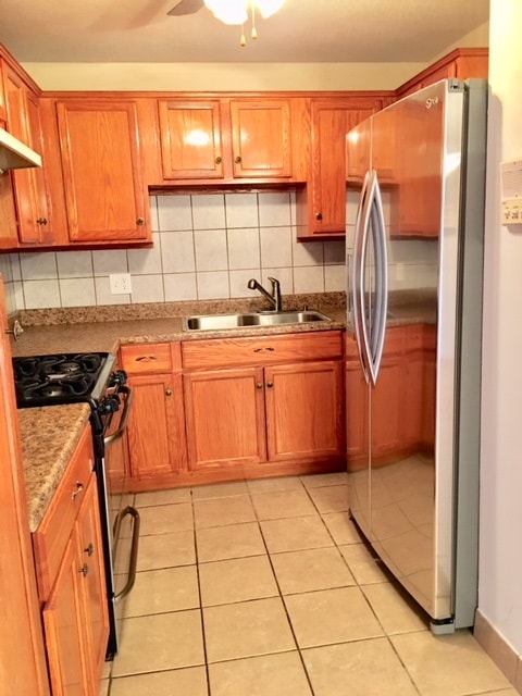 128 Mammoth Rd unit 18, Hooksett, NH 03106 - photo 2