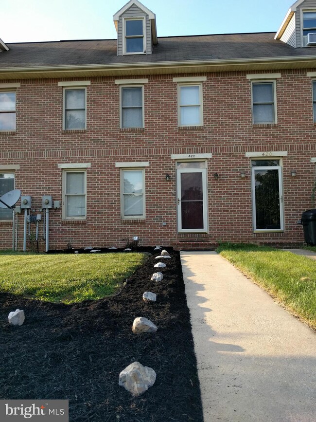422 Martina Dr, Chambersburg, PA 17201 - photo 2