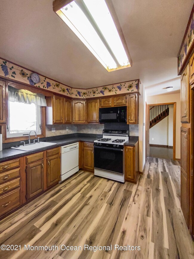 fm9qc1vnxjf491bjtd24w4veo6zh6it1xejr3ded