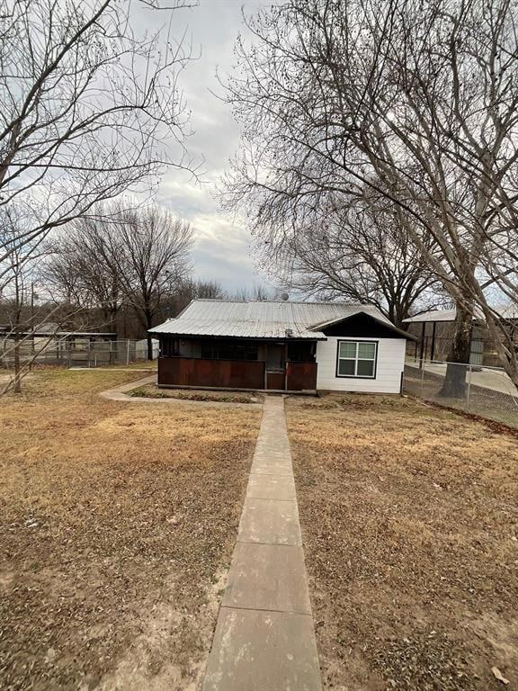 1621 S Stewart St, Azle, TX 76020 - photo 5