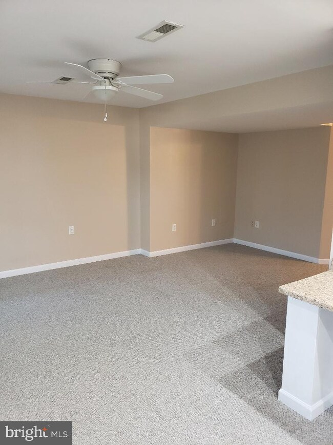 407 Hupps Hill Ct, Strasburg, VA 22657 - photo 7