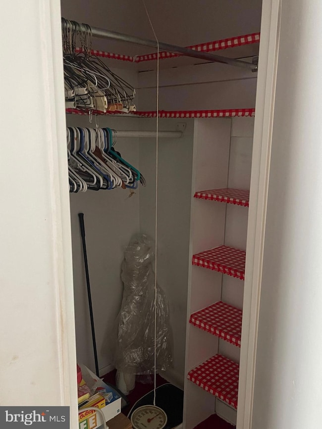 Valley Greene Apartments unit B-18, Philadelphia, PA 19144 - photo 7