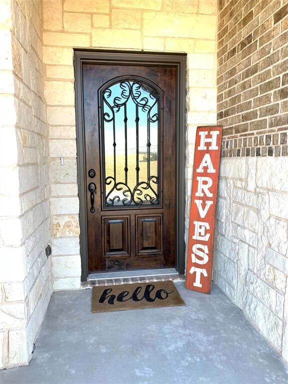 1005 Pebblegate Dr, Weatherford, TX 76085 - photo 2