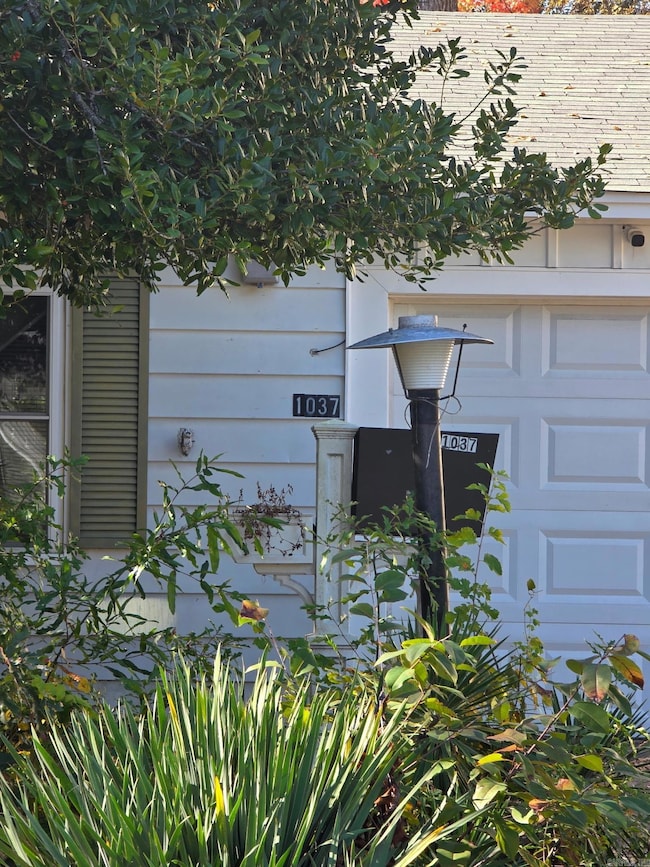1037 Clifton St, Conway, AR 72034 - photo 3