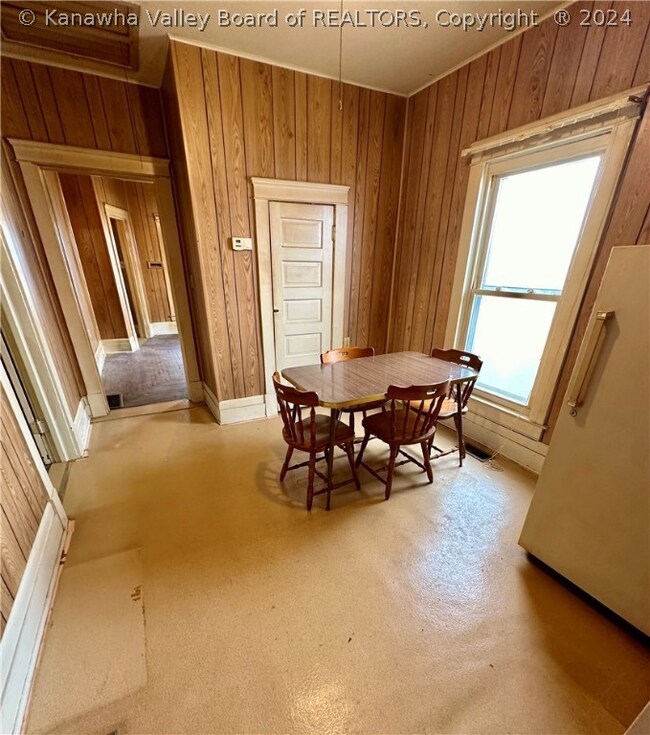 1311 Grosscup Ave, Dunbar, WV 25064 - photo 6